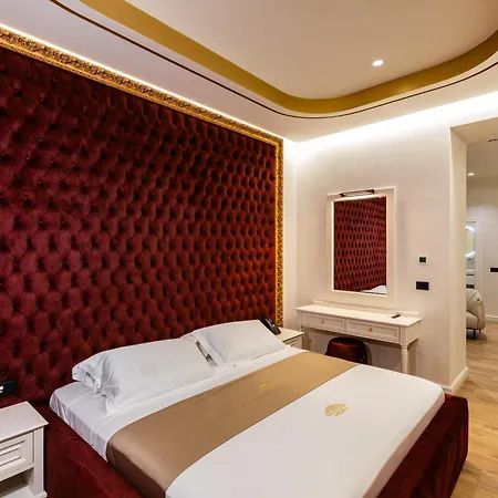 King & Queen Palace Hotel