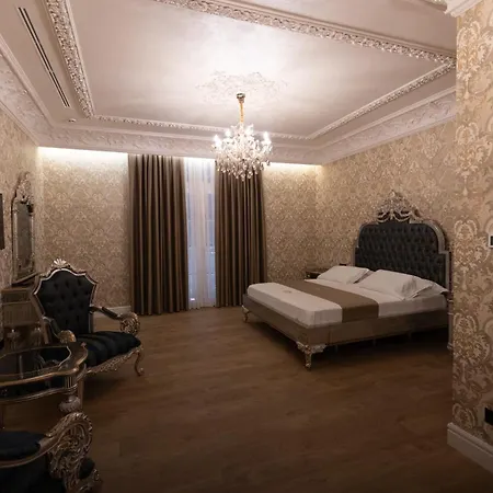 King & Queen Palace 4*