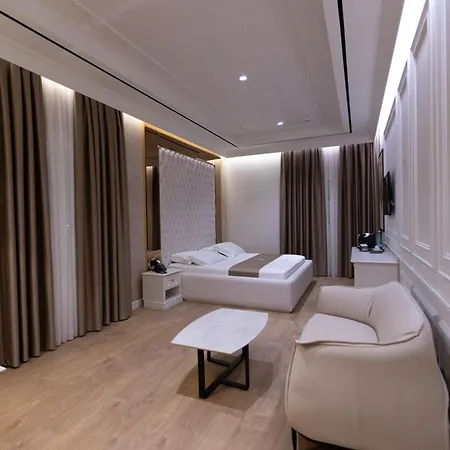 Hotel King & Queen Palace Fier