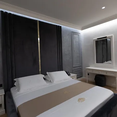 King & Queen Palace Hotel Fier