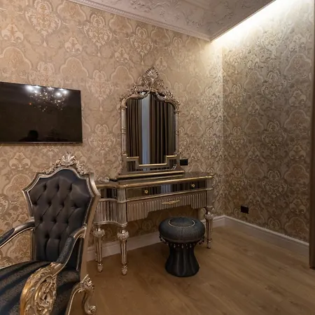 King & Queen Palace Fier